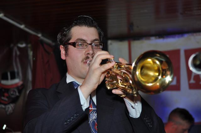 min 2012 11 17 pub 113